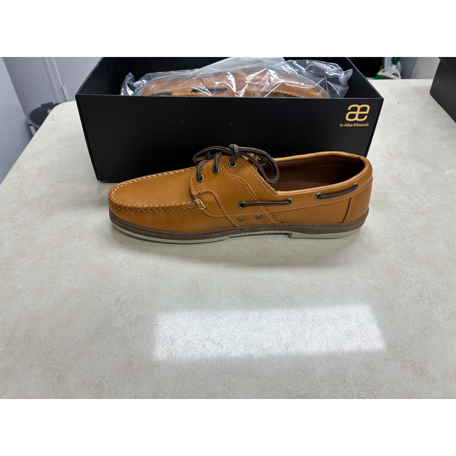 Allen Edmonds Eastport Tan Leather Boat Shoes Mens 11.5 D 43502 Handsewn Loafers